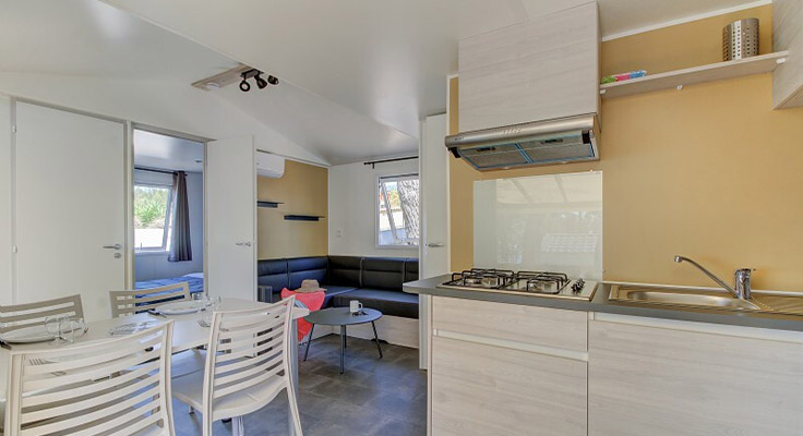 Cuisine et salon mobil-home Comfort